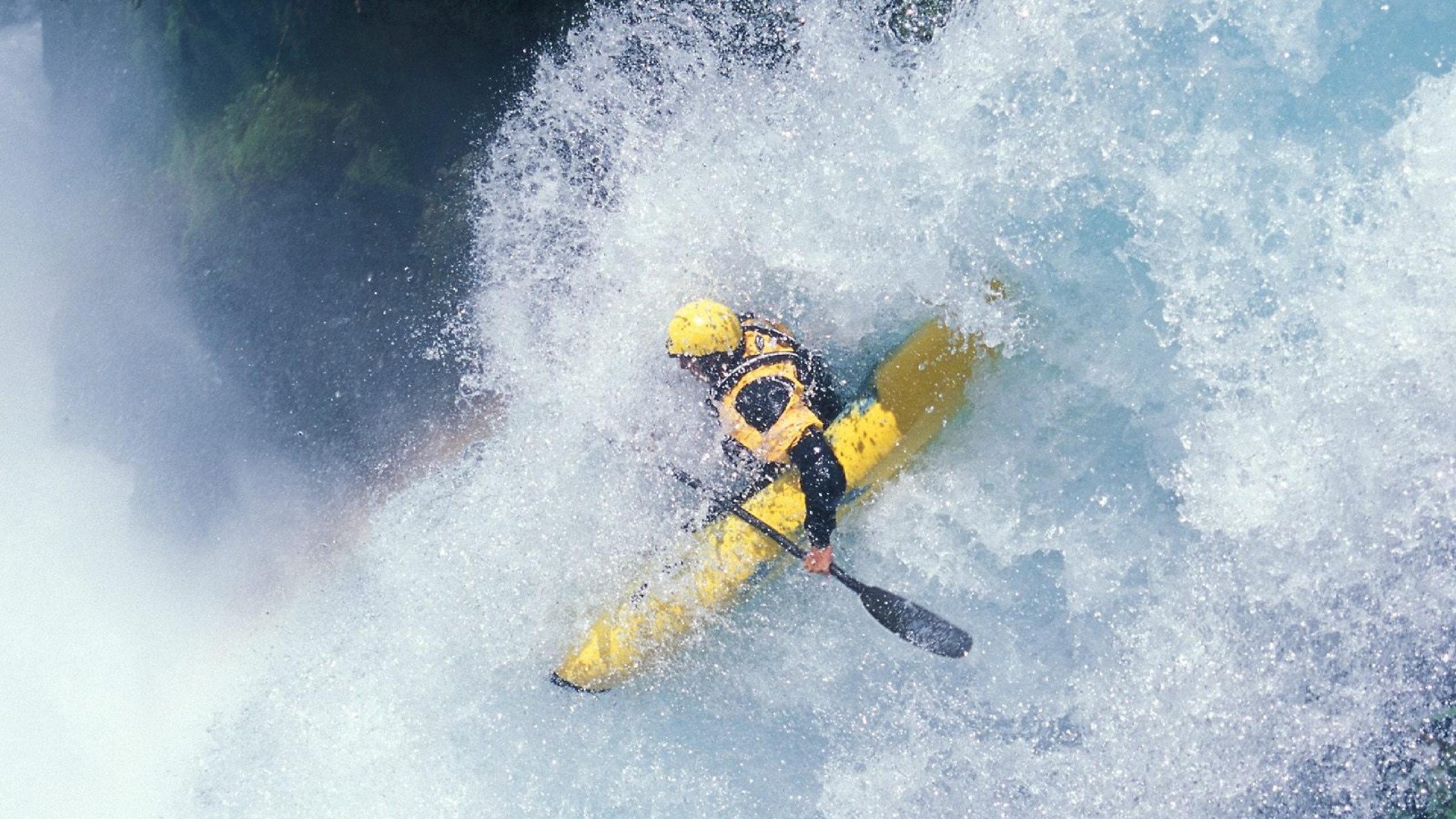 “速度与激情”的碰撞：顶尖车手激烈竞争瞬间，速度与激情车手排名