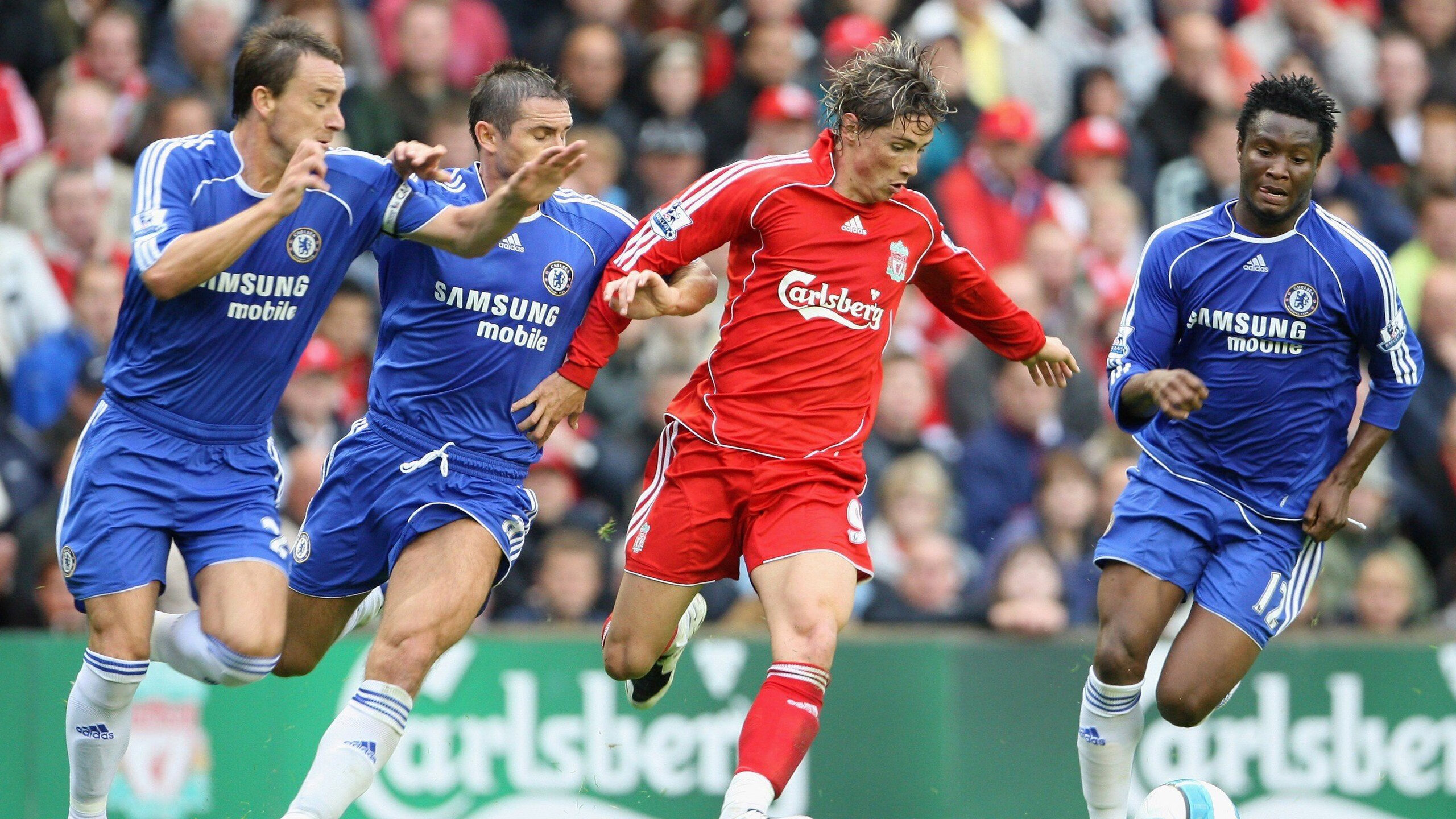 季后赛中的“奇迹逆转”：库里在第四节投中六个三分逆袭成功！